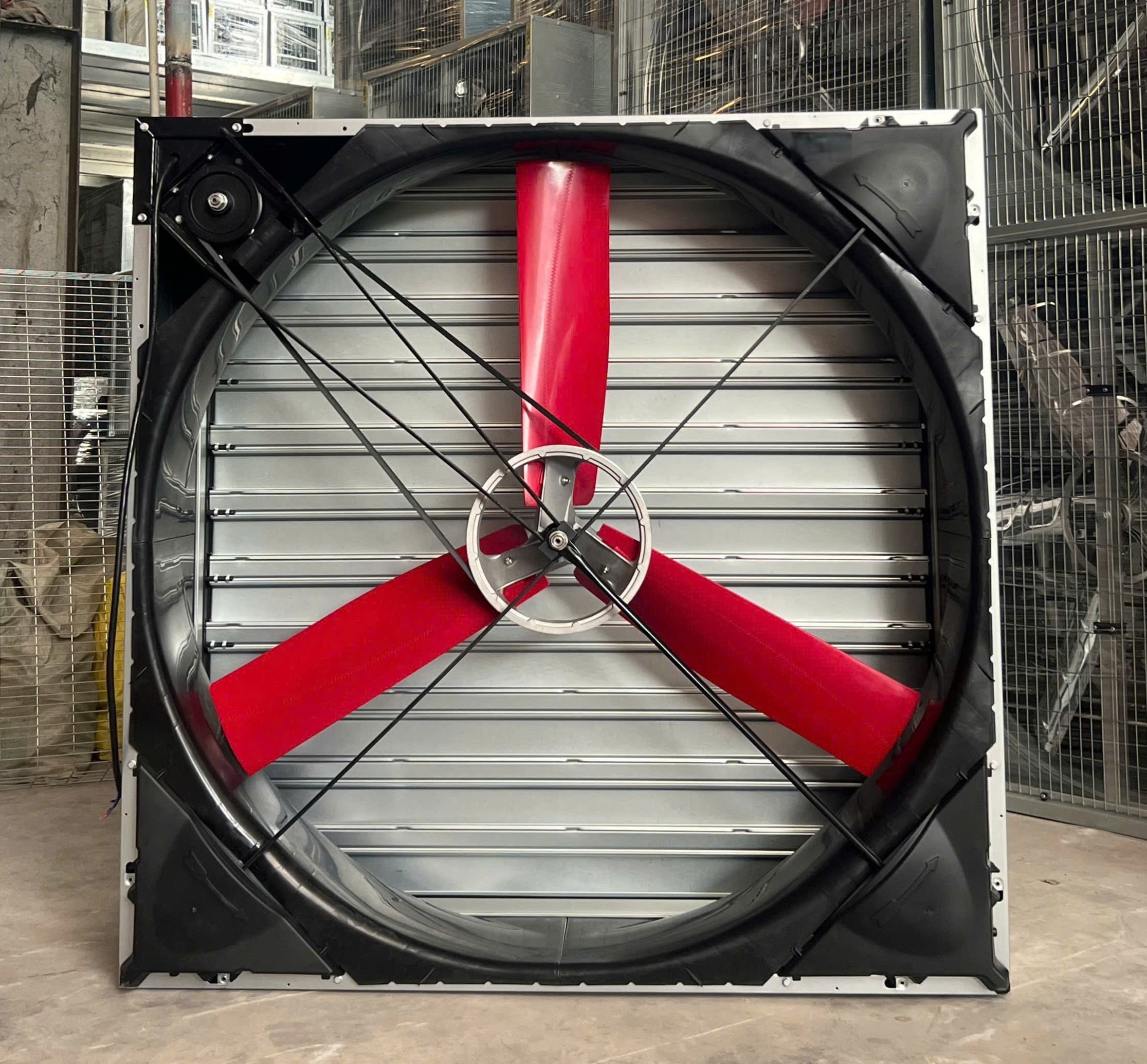 quạt hút trang trại nutifan 1380